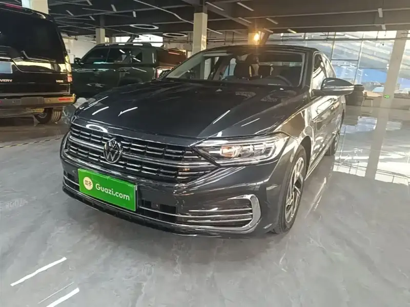 Volkswagen Sagitar