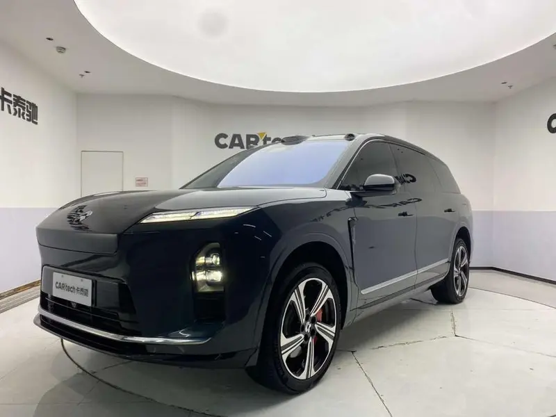 NIO ES8