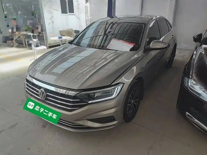 Volkswagen Sagitar