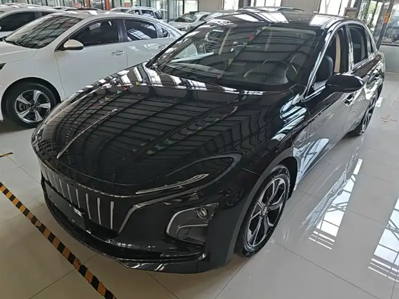 Hongqi E-QM5