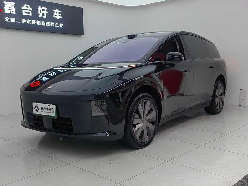 Li Auto i8