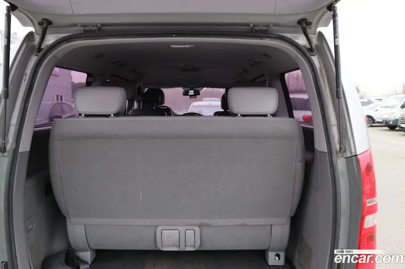 Hyundai H-1