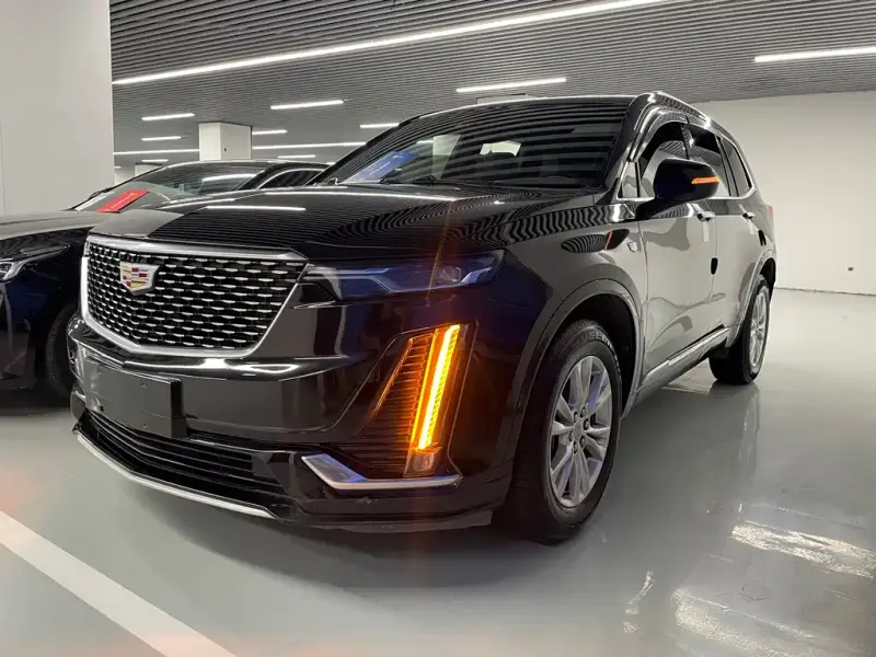 Cadillac XT6