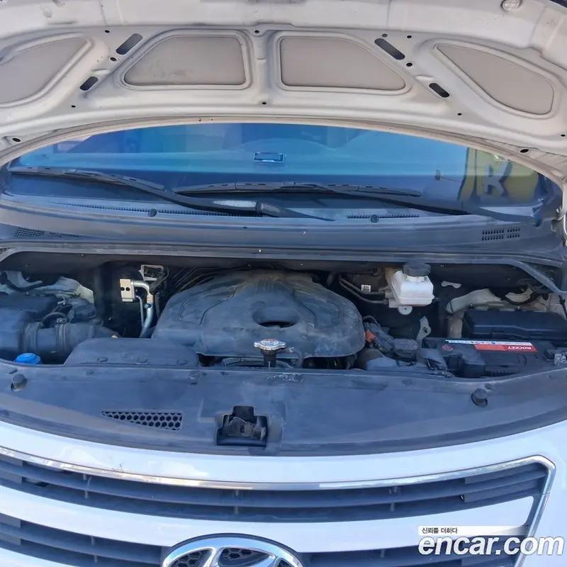 Hyundai H-1