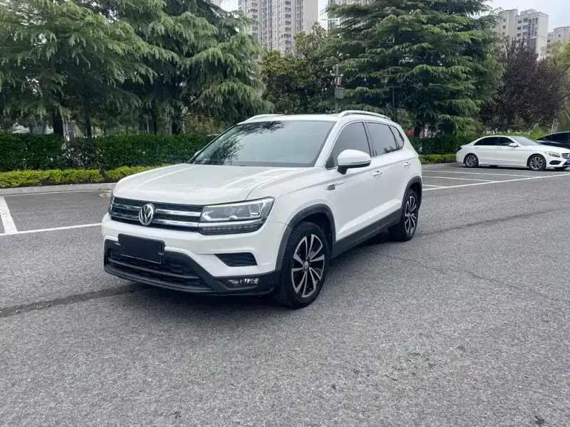 Volkswagen Tharu