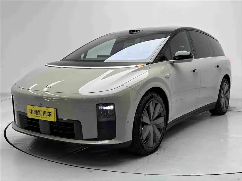 Li Auto i8