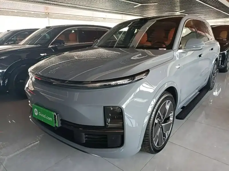 Li Auto L8