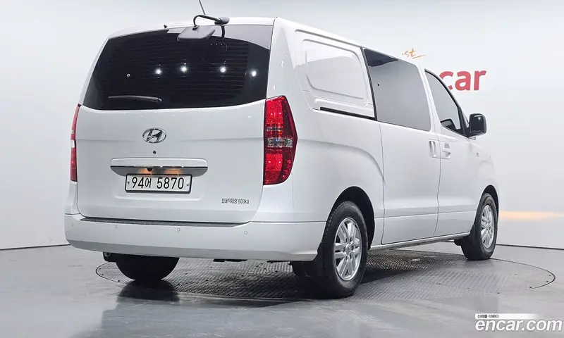 Hyundai H-1