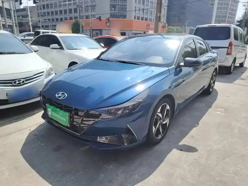 Hyundai Elantra