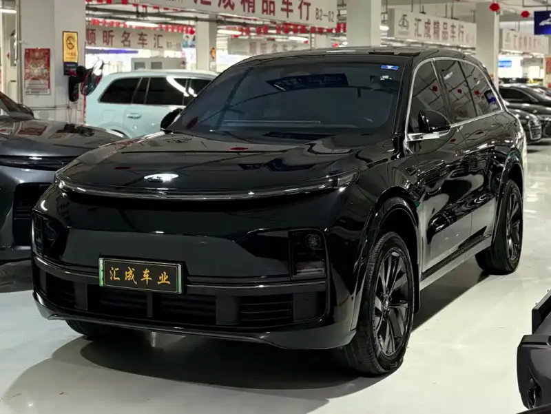 Li Auto L8