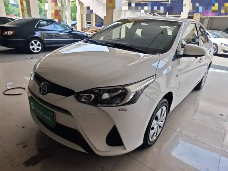 Toyota Yaris L