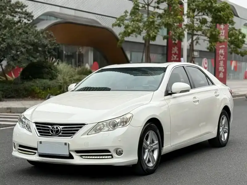 Toyota Reiz