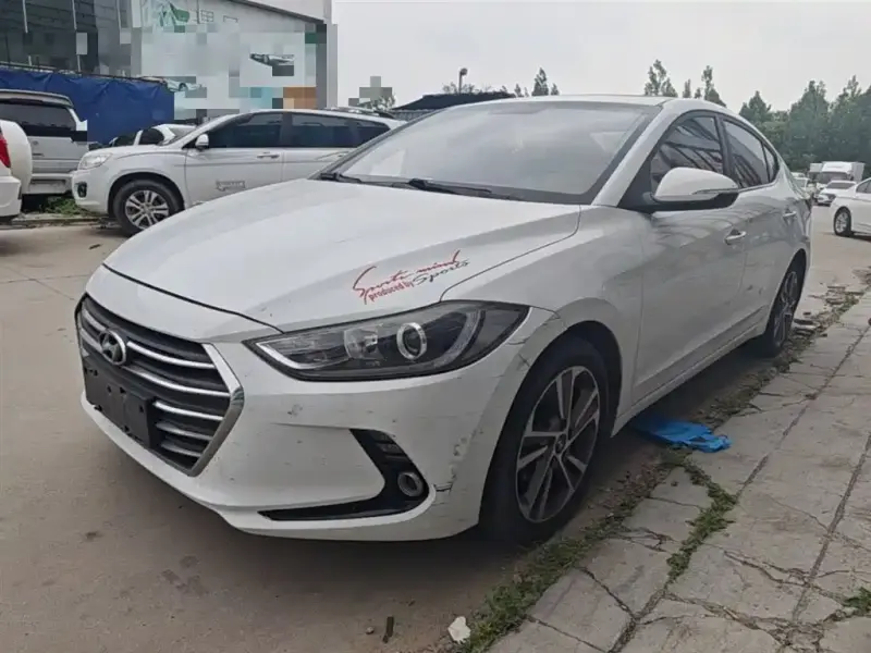 Hyundai Elantra