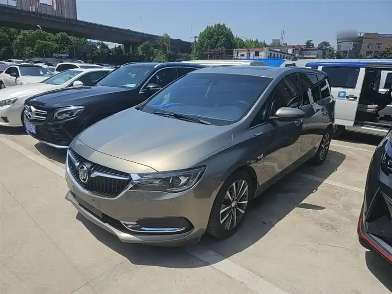 Buick GL6