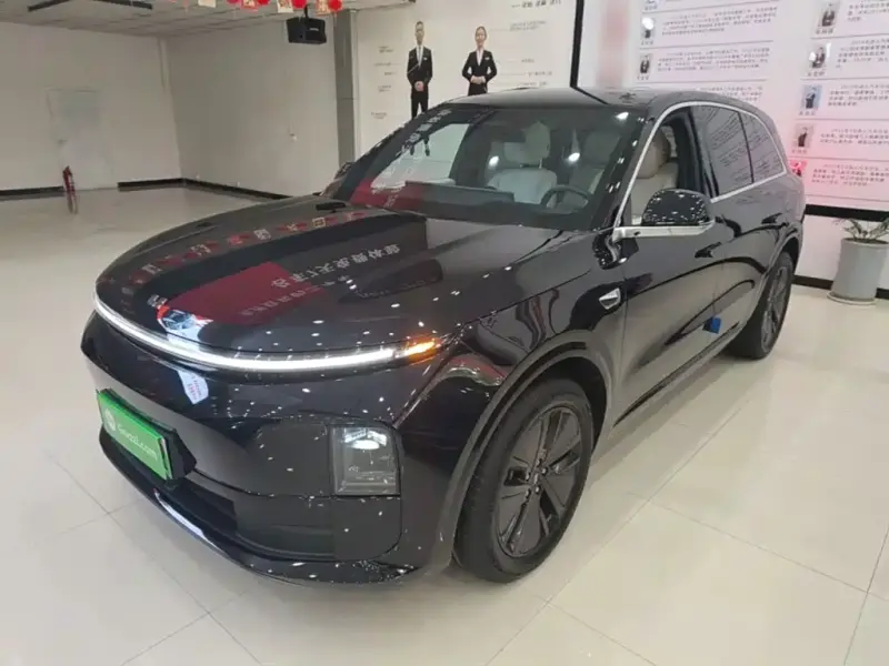 Li Auto L6