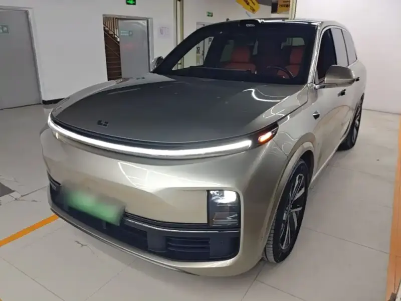 Li Auto L8
