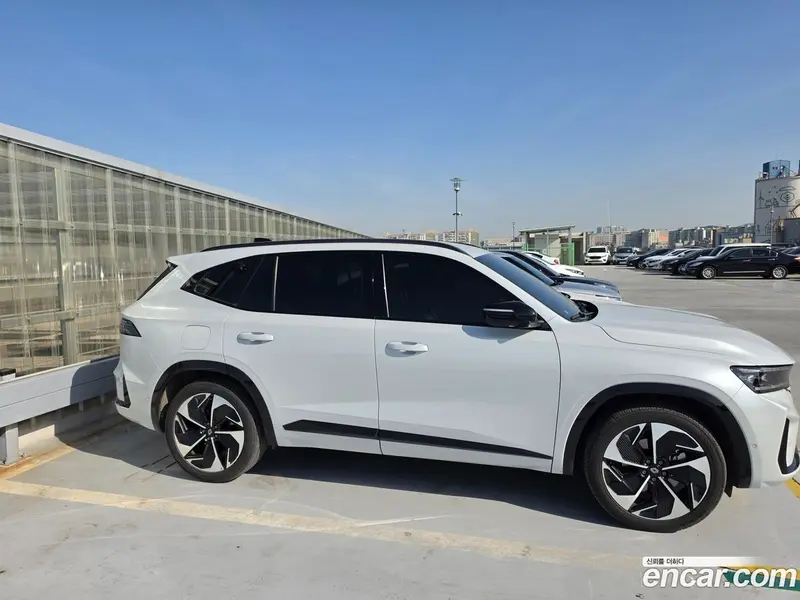 Renault-KoreaSamsung Koleos L (Grand Koleos)