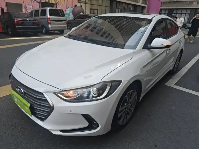 Hyundai Elantra