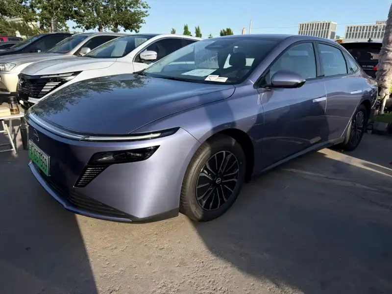 Nissan N6