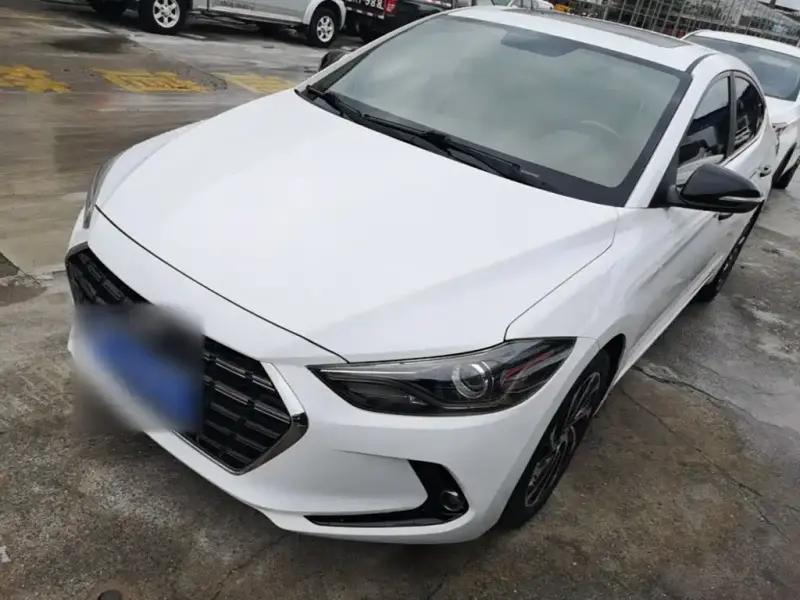 Hyundai Elantra