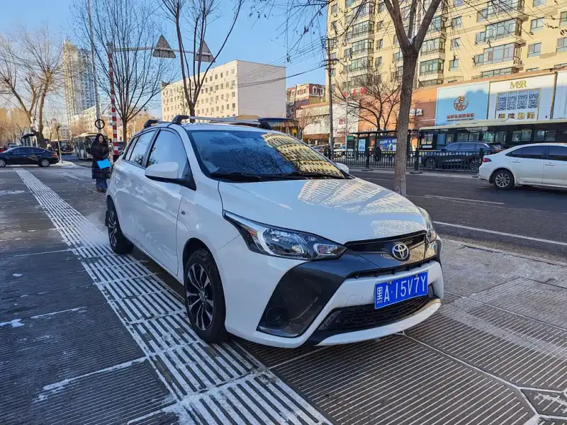 Toyota Yaris L