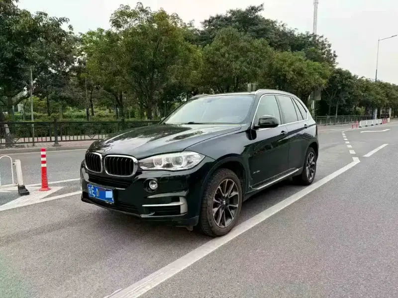 BMW X5 (Import)
