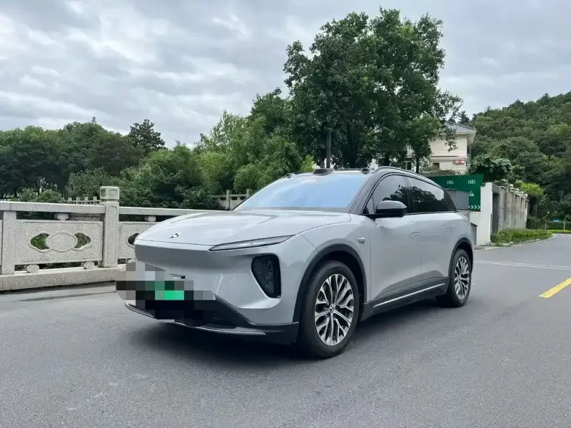 NIO ES6