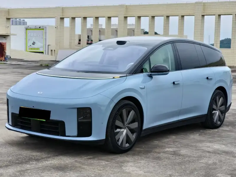Li Auto i8