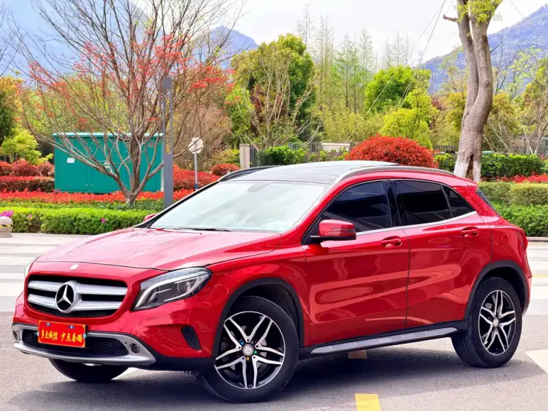 Mercedes-Benz GLA