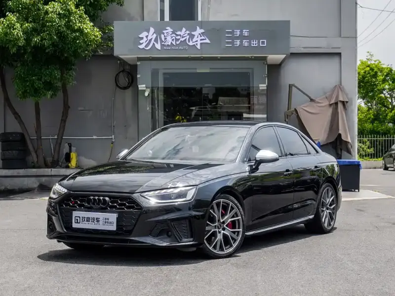Audi S4