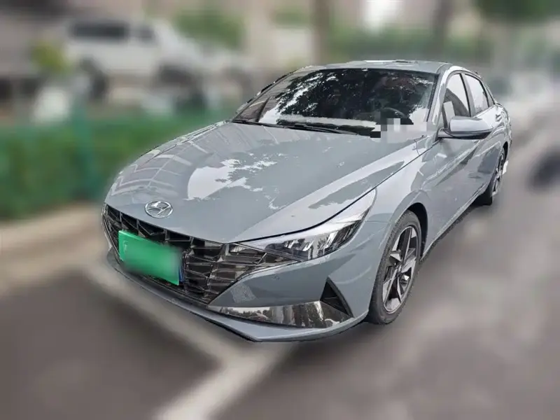 Hyundai Elantra
