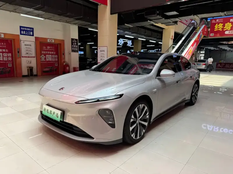 NIO ET7