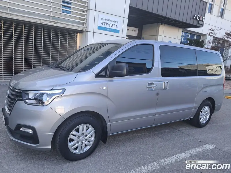 Hyundai H-1