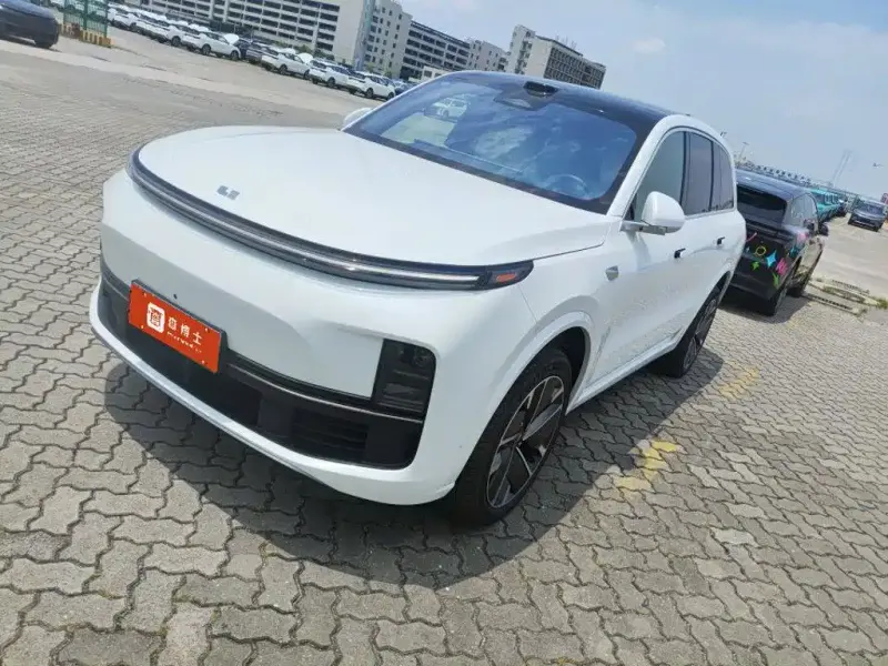 Li Auto L8