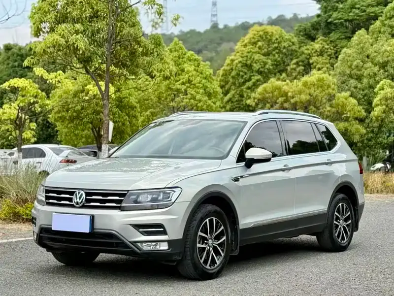 Volkswagen Tiguan L