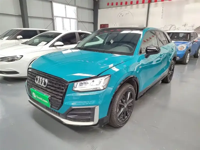 Audi Q2L
