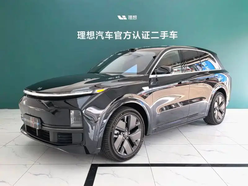 Li Auto L8