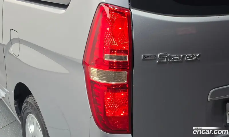 Hyundai H-1