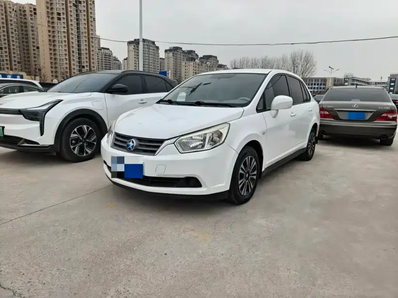 Venucia D50