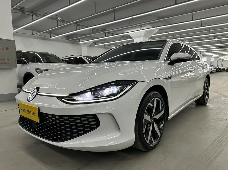 Volkswagen Lamando