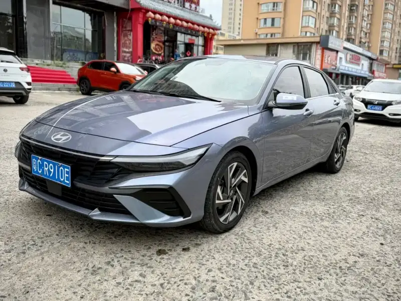 Hyundai Elantra