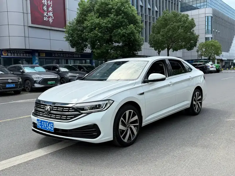 Volkswagen Sagitar