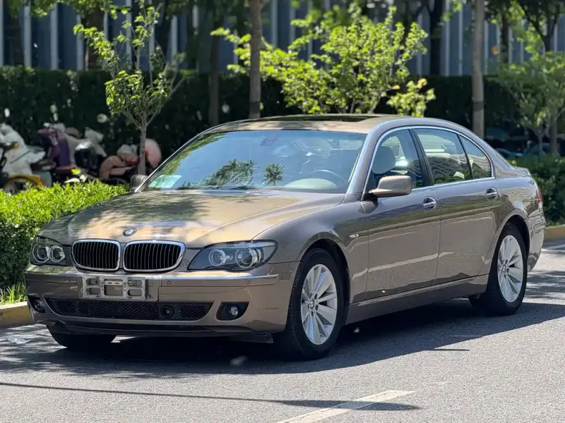 BMW 7-Series
