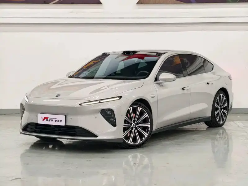 NIO ET7