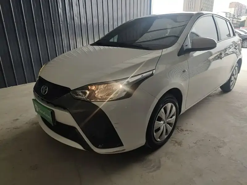 Toyota Yaris L
