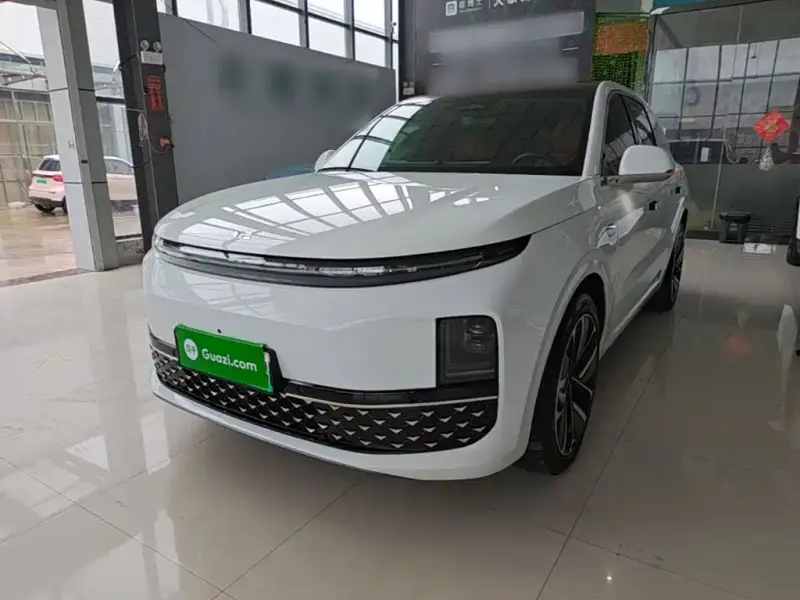 Li Auto L6