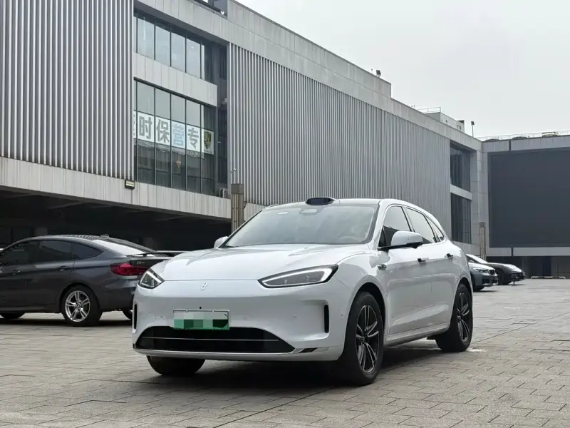 AITO M5