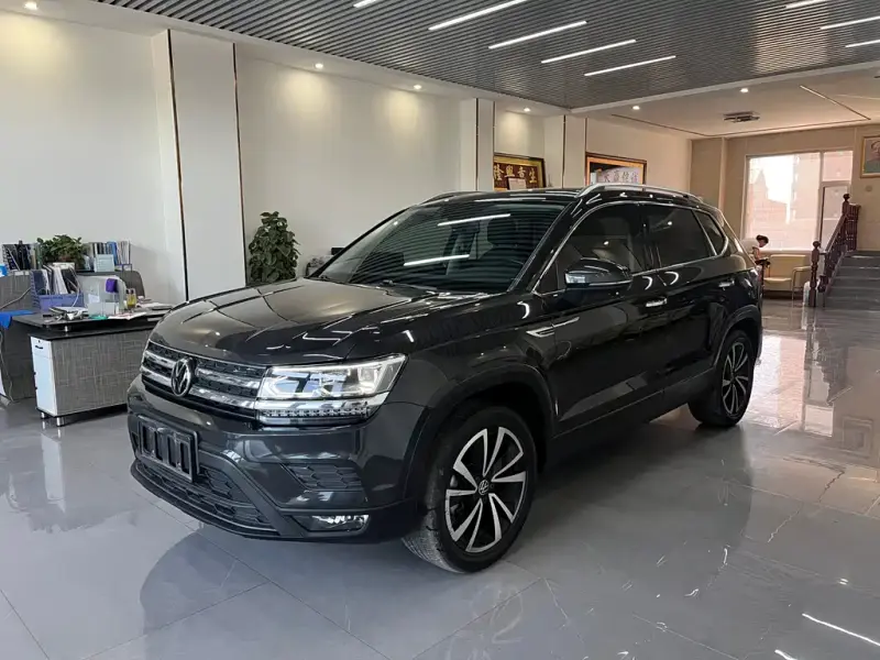 Volkswagen Tharu