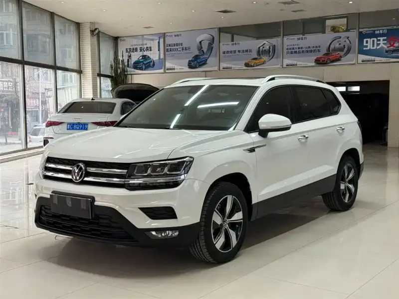 Volkswagen Tharu