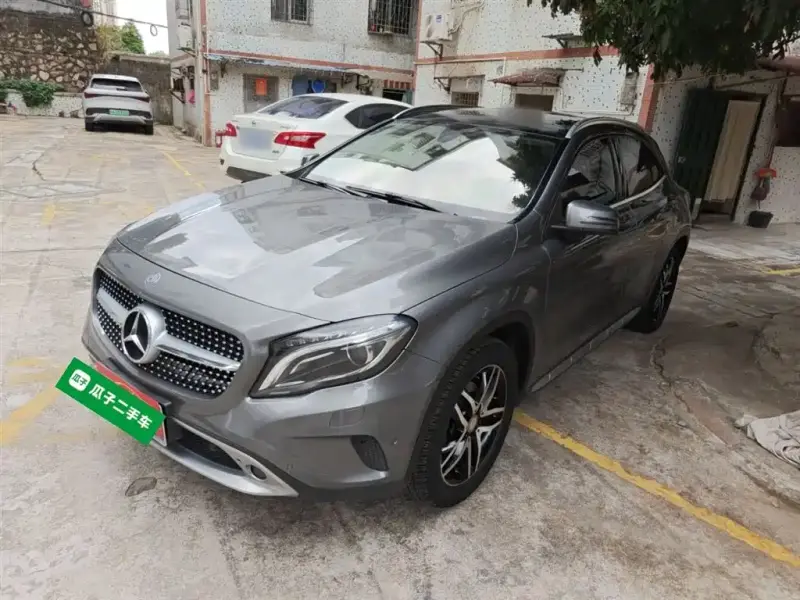 Mercedes-Benz GLA